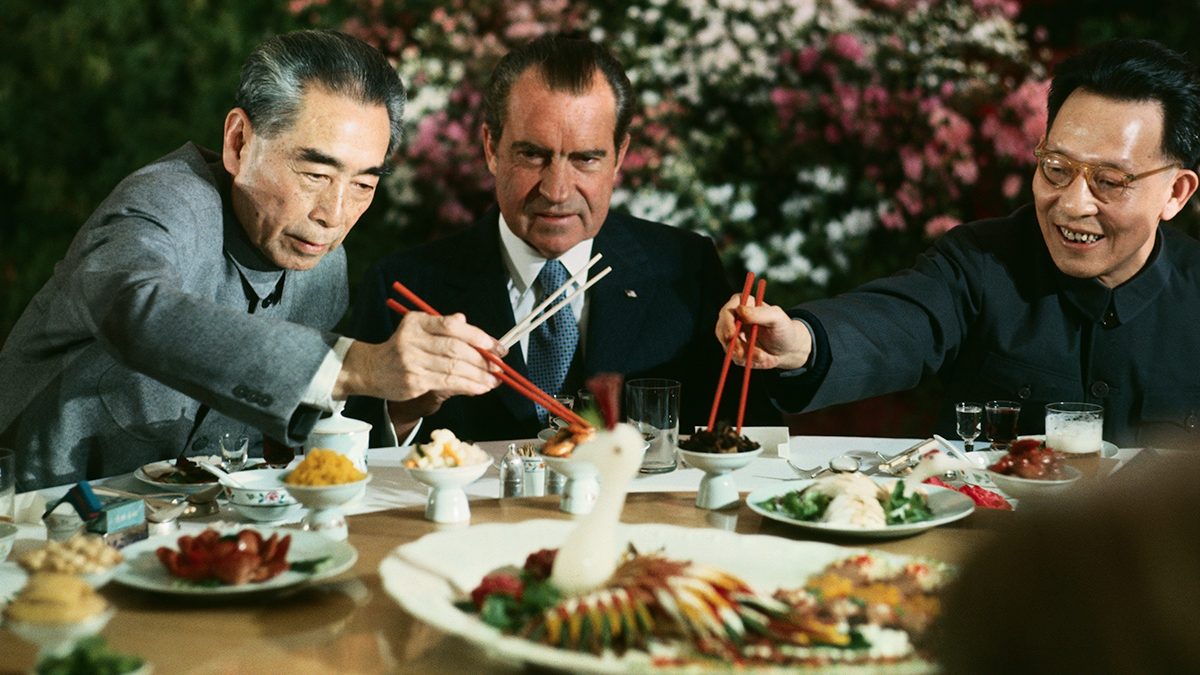 Five Big Faux Pas To Avoid While Dining in Asia